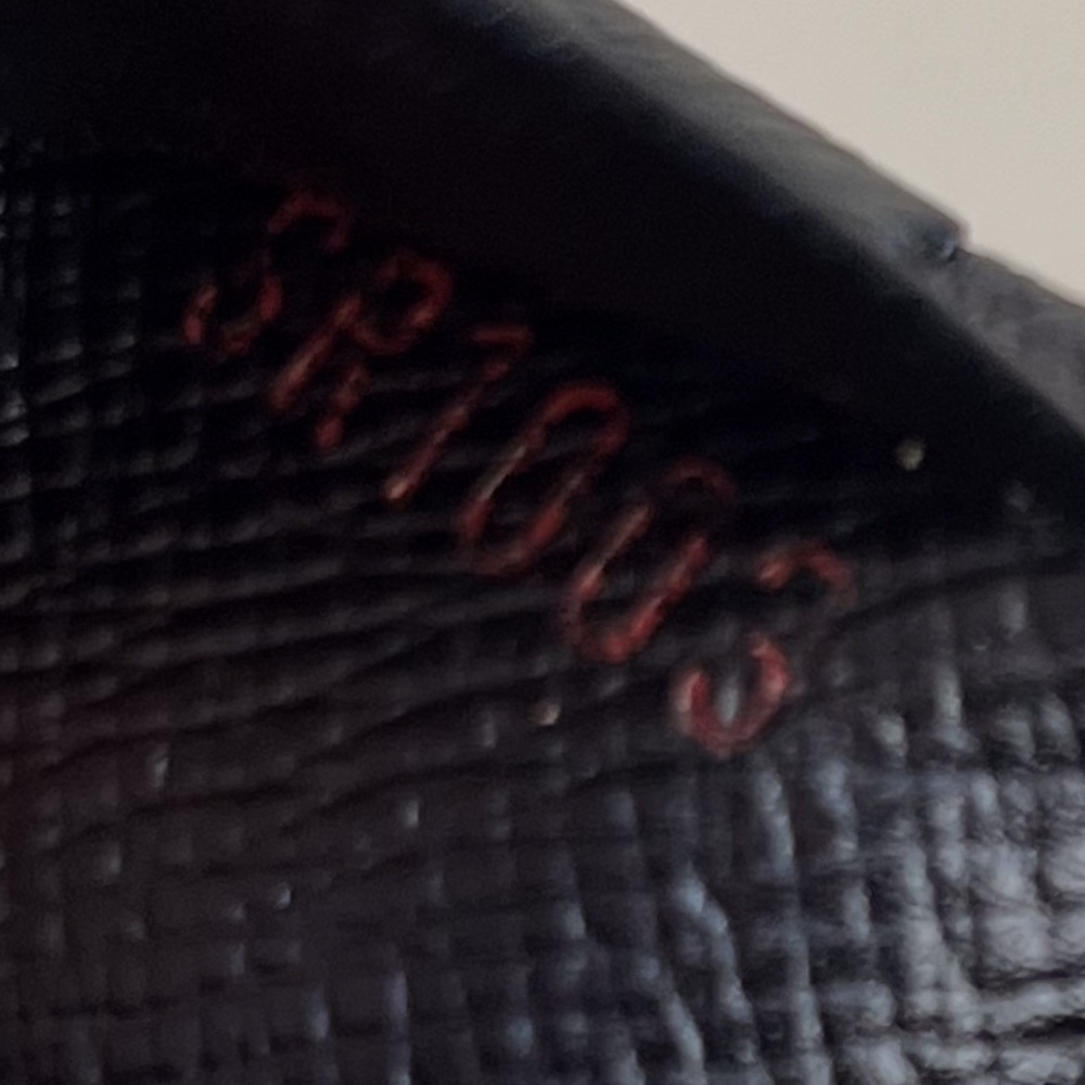 LOUIS VUITTON Black Epi Bifold Wallet Porte-Monnaie Tresor BNWOT 2003 - Picture 16 of 17